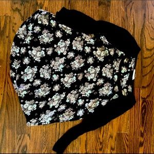 Flirty Nordstrom Lush floral top